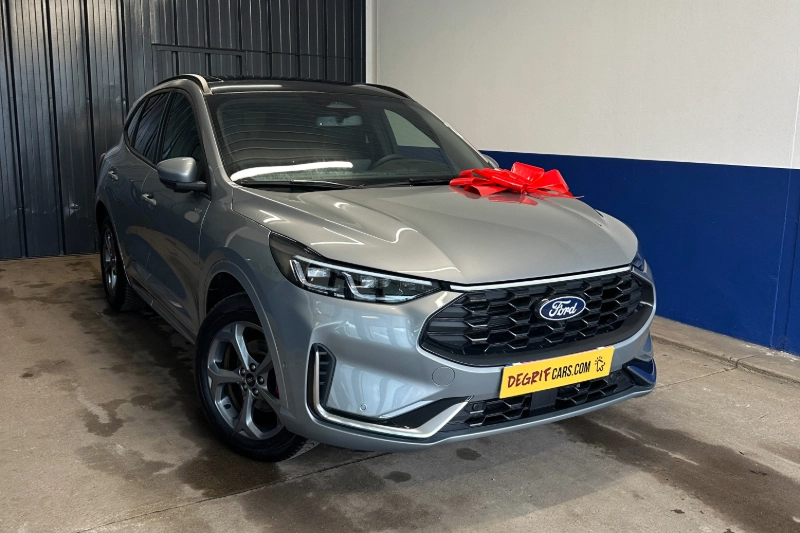 Livraison client dans nos locaux Ford Kuga - DEGRIFCARS