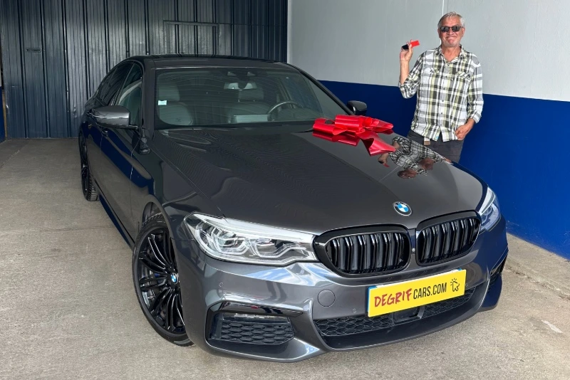 Livraison client dans nos locaux BMW Série 5 - DEGRIFCARS