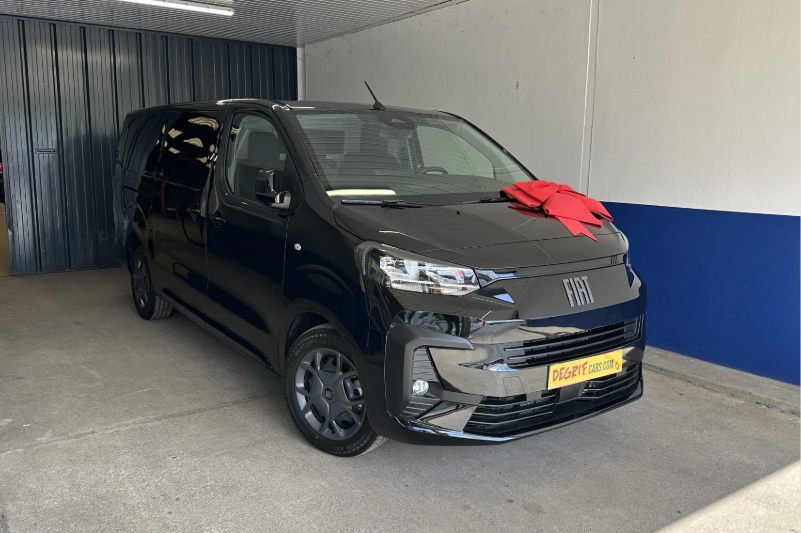 Livraison client dans nos locaux Fiat Scudo - DEGRIFCARS