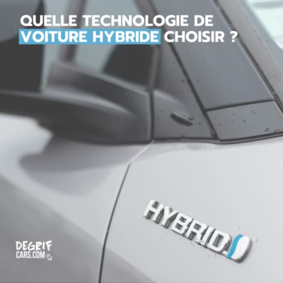 Image photo d’une voiture neuve ou d’occasion hybride avec le logo sur le véhicule en évidence hybrid.
