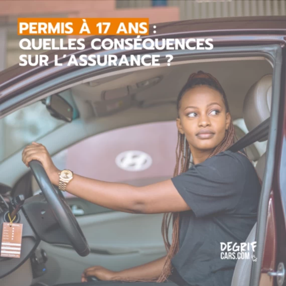 Jeune conducteur de 17 ans au volant de sa première voiture assurée, prêt à prendre la route