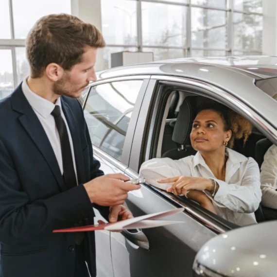 5 conseils d’experts pour acheter une voiture neuve moins chère