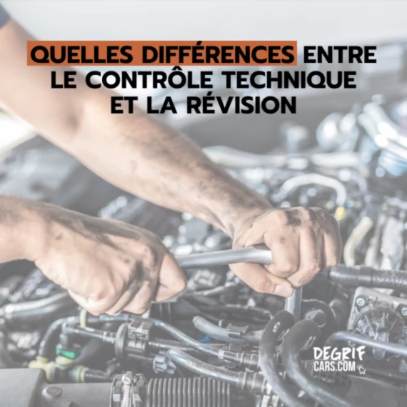 Mécanicien effectuant une révision sur un véhicule en atelier, vérifiant l'huile moteur et les composants essentiels.